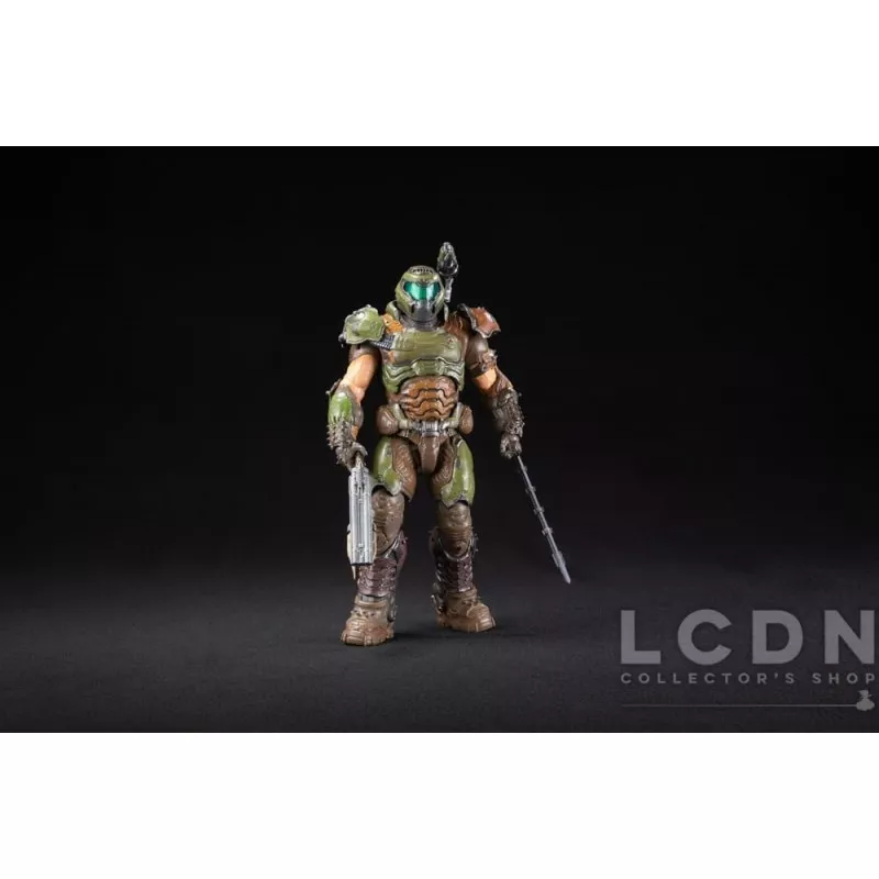 Doom Collectible Action Figurine 1/6 Doomslayer 30cm