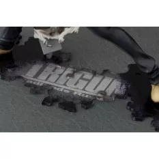 Trigun Badlands Rumble Figure ARTFX J 1/8 Nicholas D. Wolfwood Renewal Package Version 20cm