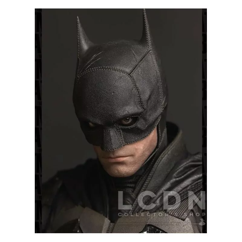 The Batman Statue 1/3 Batman Suit Version Hyperreal Movie JND Studios 71cm