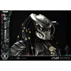The Alien vs. Predator Statue 1/3 Scar Predator Deluxe Bonus Version 93cm