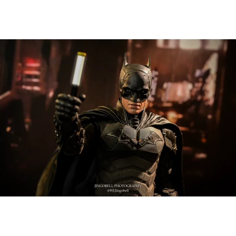 Hot Toys MMS638 The Batman Collectible Action Figure 1/6 Batman 31cm