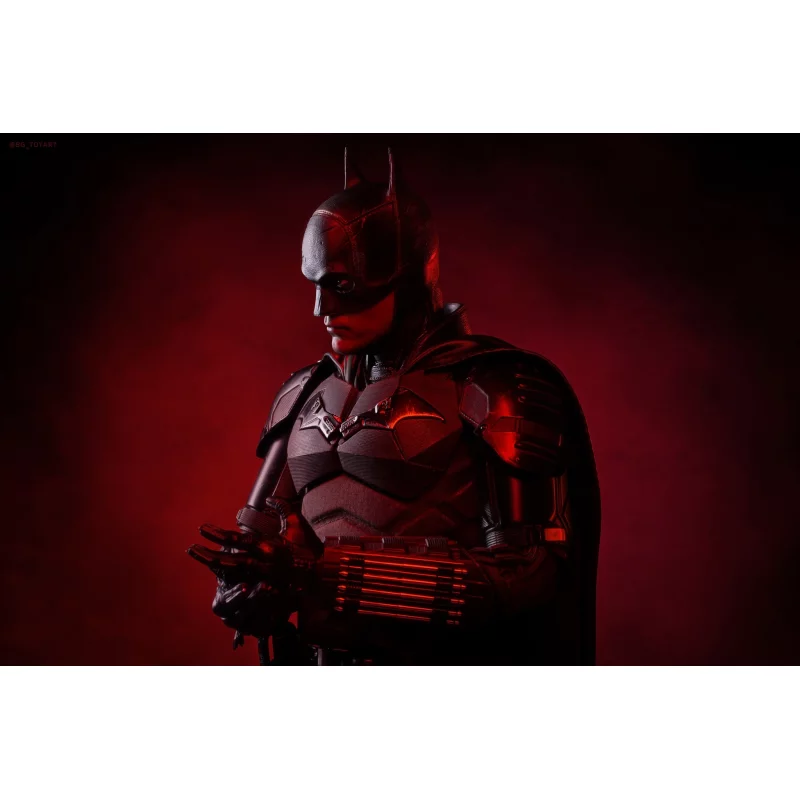 Hot Toys MMS638 The Batman Collectible Action Figure 1/6 Batman 31cm