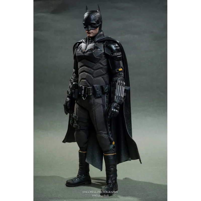 Hot Toys MMS638 The Batman Collectible Action Figure 1/6 Batman 31cm
