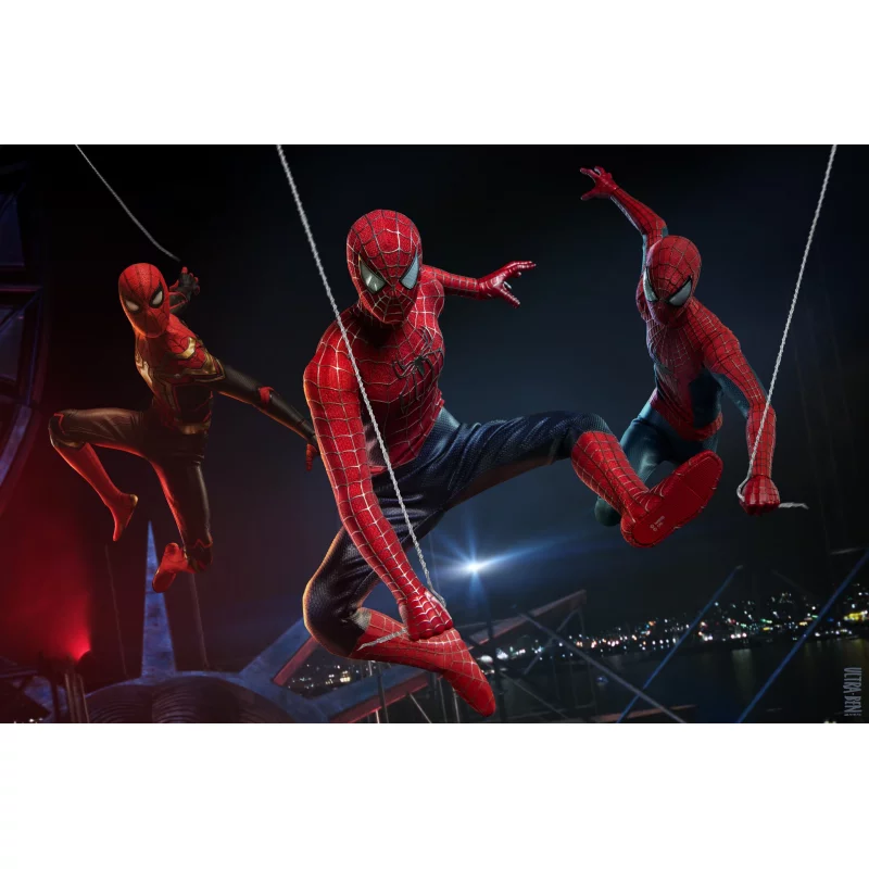 Hot Toys MMS661 Spider-Man: No Way Home Collectible Action Figurine 1/6 Friendly Neighborhood Spider-Man 30cm