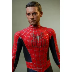Hot Toys MMS661 Spider-Man: No Way Home Collectible Action Figurine 1/6 Friendly Neighborhood Spider-Man 30cm