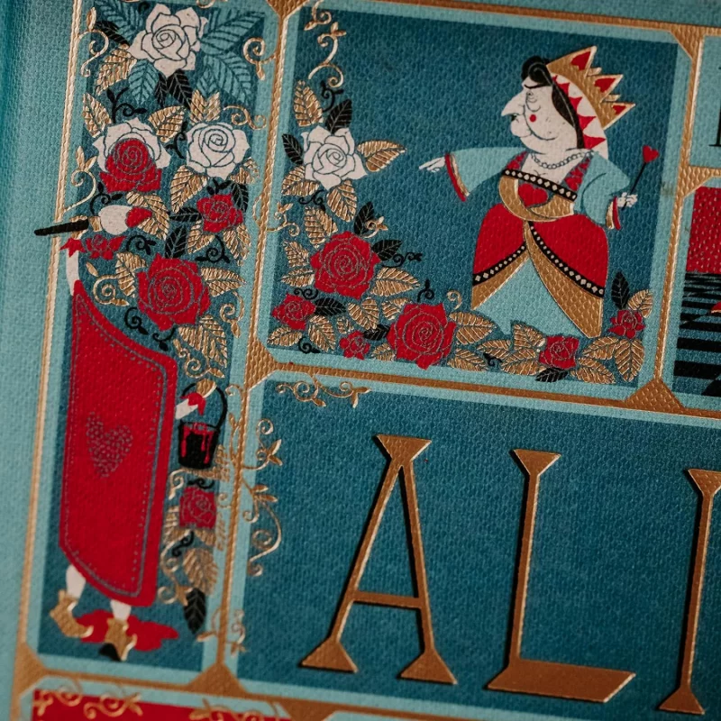 Alice au Pays des Merveilles Book Illustration par Minalima *French*