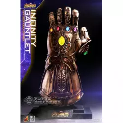 Hot Toys LMS006 Avengers Infinity War Infinity Gauntlet 1/1 Life-Size Replica 68cm (Displayed Model)
