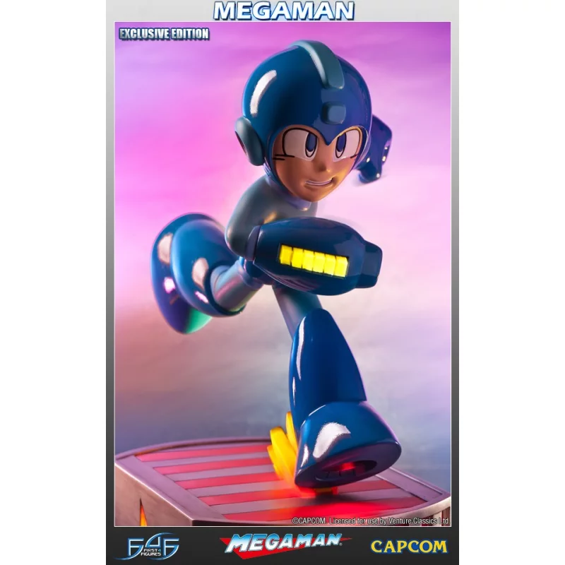 Megaman Running Statue Exclusive 33cm (Defect model)