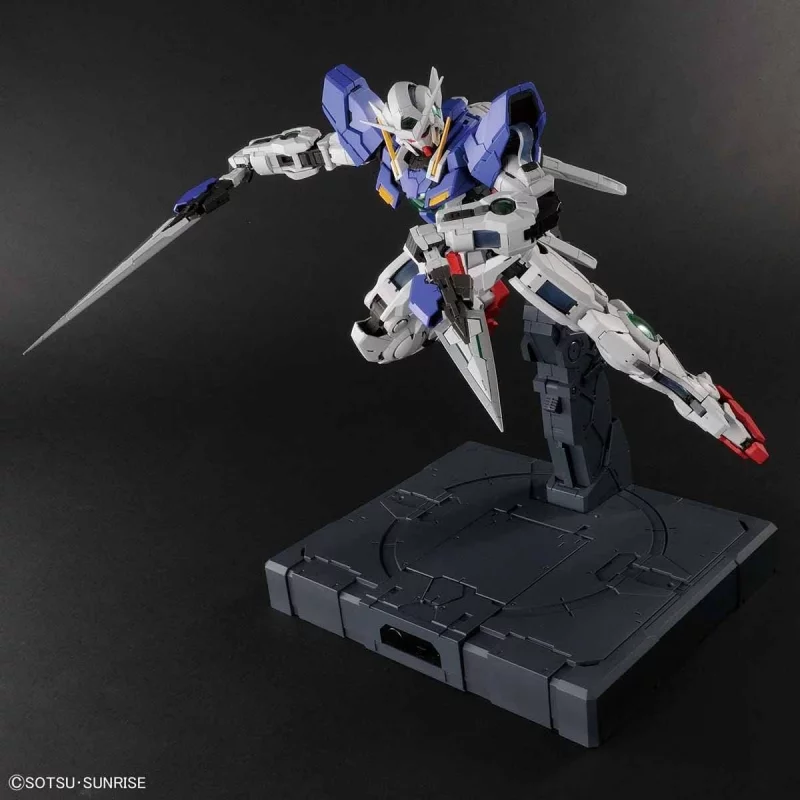 PG Celestial Being Mobile Suit GN-001 Gundam Exia 1/60 Model Kit 27cm