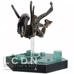 Alien Resurrection Swimming Xenomorph 1/16 Statue 10cm