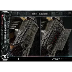 The Alien vs. Predator Statue 1/3 Chopper Predator 103cm