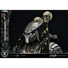 The Alien vs. Predator Statue 1/3 Chopper Predator 103cm
