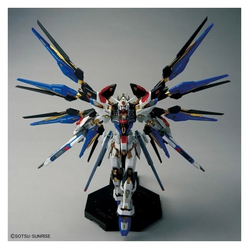 MGEX Gundam Model Kit 1/100 Strike Freedom