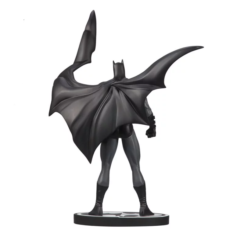 DC Direct Statue Batman Black &amp; White Batman (by Jorge Jimenez) 27cm