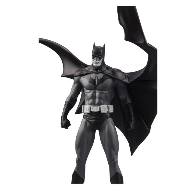 DC Direct Statue Batman Black &amp; White Batman (by Jorge Jimenez) 27cm