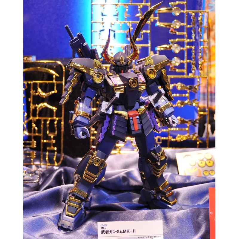 Bandai Spirits MG Musha Gundam Mk-II 1/100 - Modello In Plastica Con Placcatura Oro/argento - 3