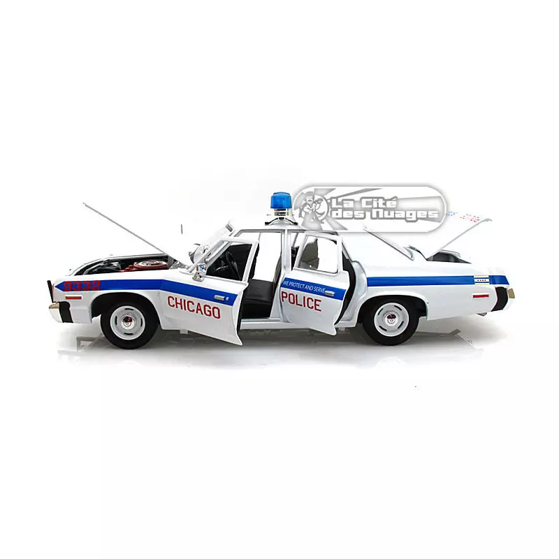 KK-Scale 1:18 Dodge Monaco Chicago Police Année de construction 1974 blanc / bleu KKDC181151