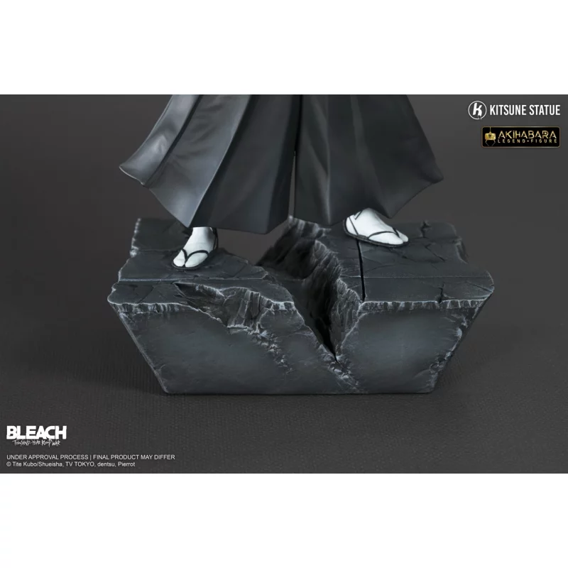 Bleach Statue 1/4 Hallibel 61cm &amp; Figurine 1/8 Ichigo 29cm By Kitsune