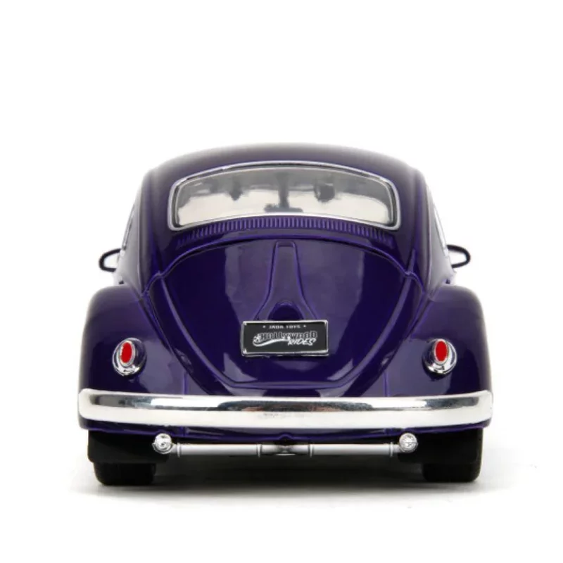 Wednesday Addams Figure &amp; Volkswagen Beetle 1/24