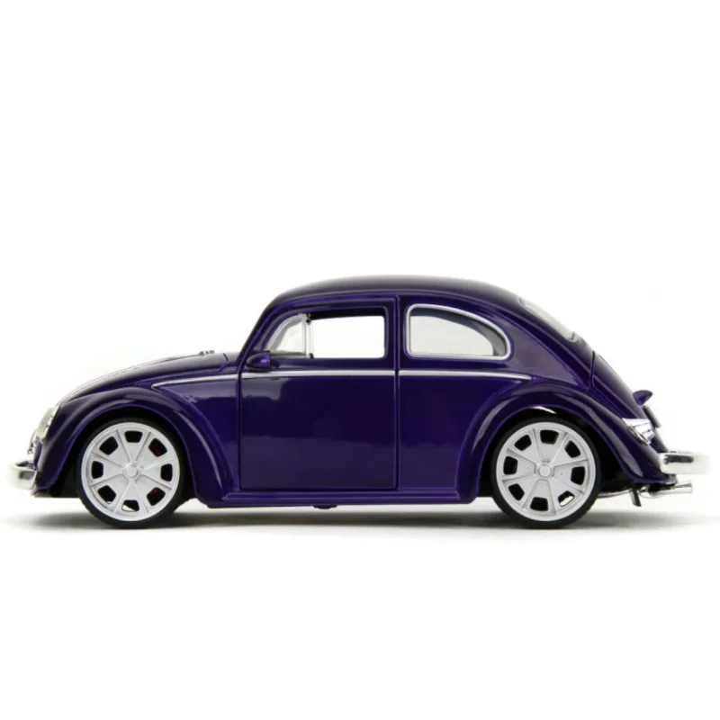 Wednesday Addams Figure &amp; Volkswagen Beetle 1/24