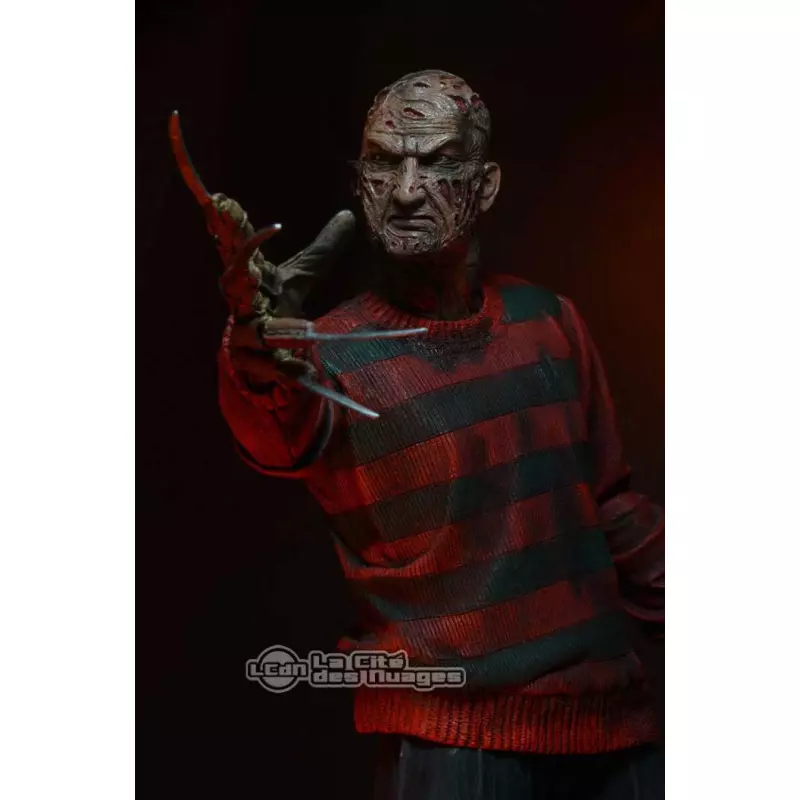 Nightmare on Elm Street 30th Anniversary Ultimate Freddy Krueger Action Figurine 18 cm