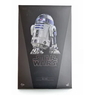 Condition: Figure in perfect condition. Has been exhibited. Opened for inspection. R2 batteries must be changed.