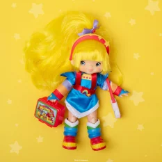 Blondine au pays de l'arc-en-ciel poupée Fashion Doll Blondine 14cm