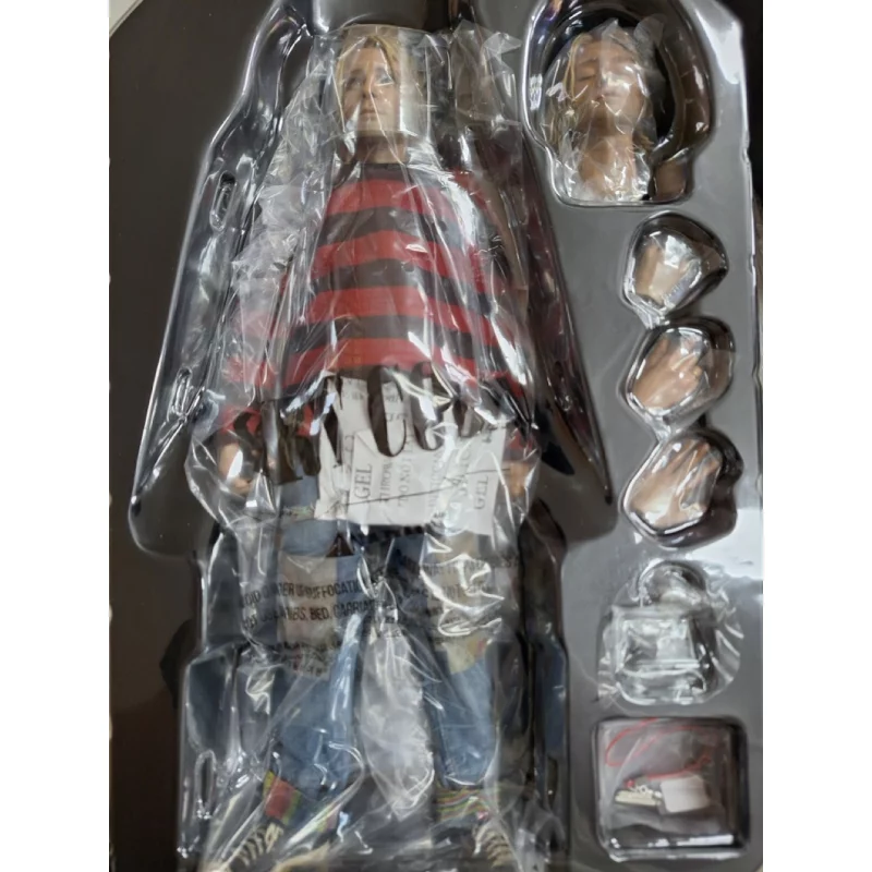 Condition : New figure. Never displayed. Open for check.