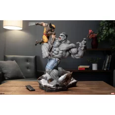 Marvel Statue Grey Hulk vs Wolverine 58cm