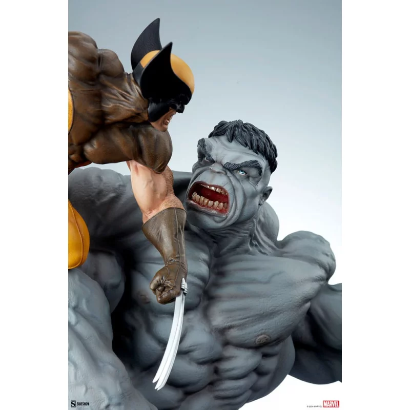 Marvel Statue Grey Hulk vs Wolverine 58cm