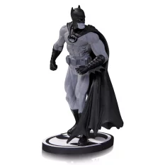Batman Black & White Statue...