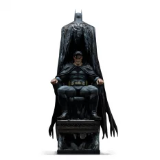 DC Comics Statue Legacy...