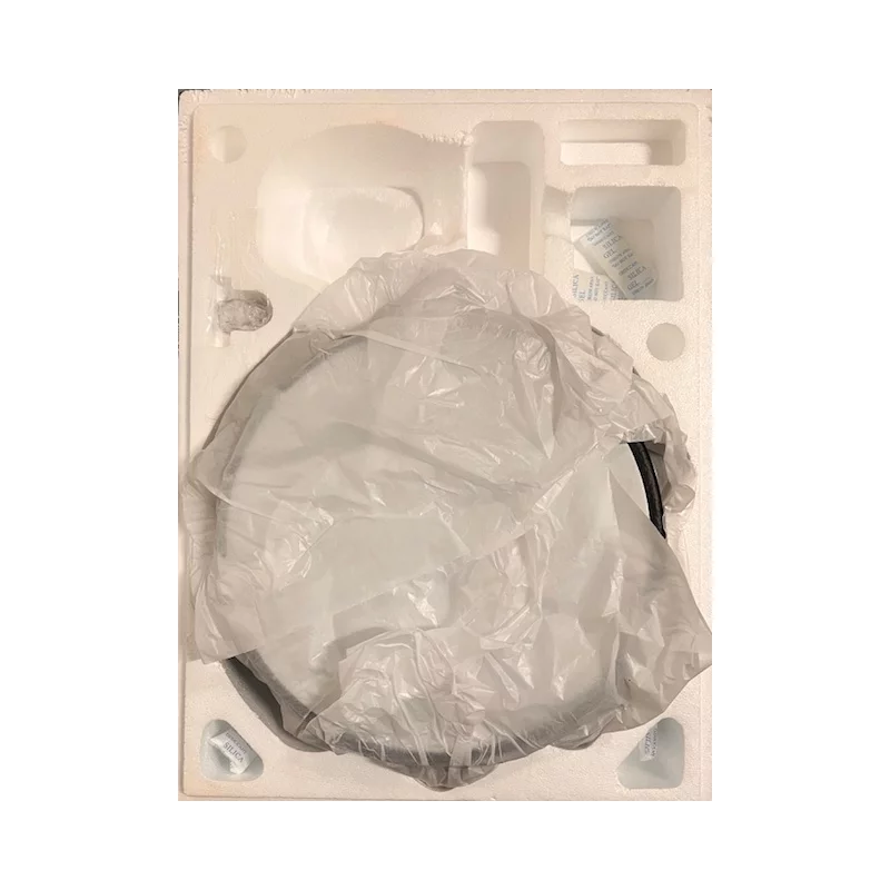 Condition : Produit neuf en parfait état. Jamais exposé. (N°199/750)