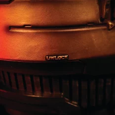 Dead Space réplique Casque d'Isaac Clarke Limited Edition 23 cm