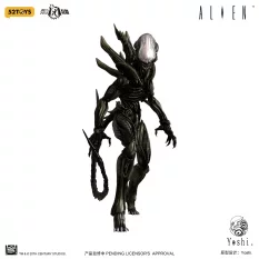 Alien Xenomorph Action...