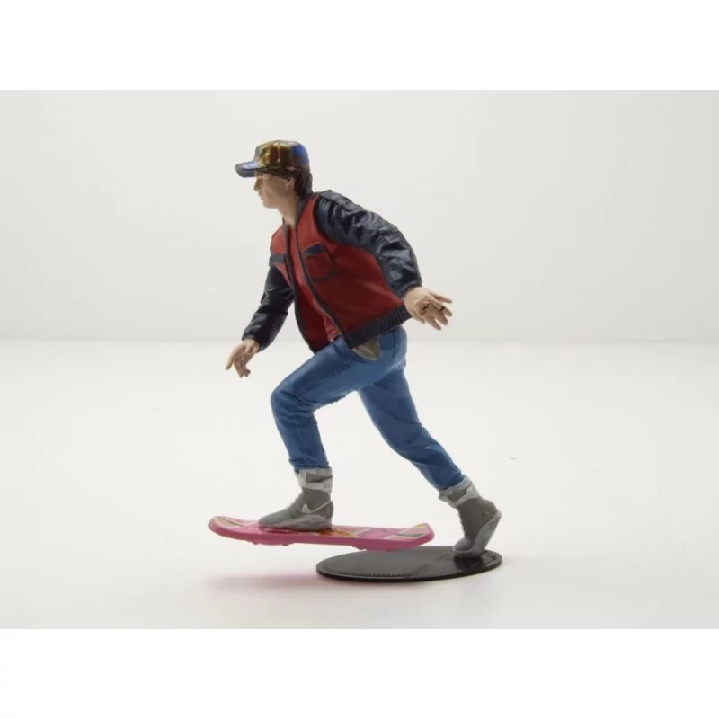 Marty with hoverboard Figure 1/18