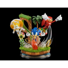 Sonic The Hedgehog Statue...