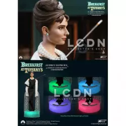 Diamants sur canapé ( Breakfast at Tiffany's ) Statue 1/4 Holly Golightly Audrey Hepburn Deluxe Ver. 52 cm (petit défaut)