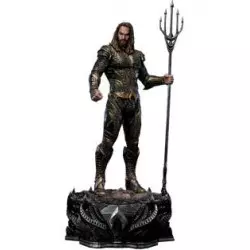 Justice League Statue...