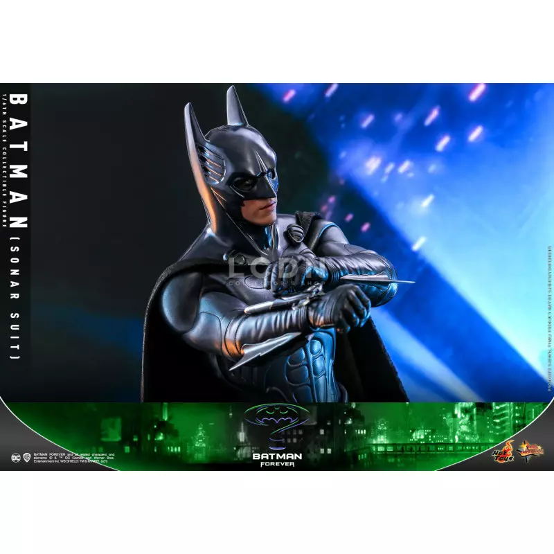 Hot Toys MMS593 Batman Forever Batman ( Sonar Suit ) Val Kilmer 1/6 Collectible Figure 32cm