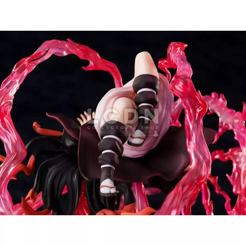 Demon Slayer Kimetsu no Yaiba Statue 1/8 Nezuko Kamado Exploding Blood 20cm