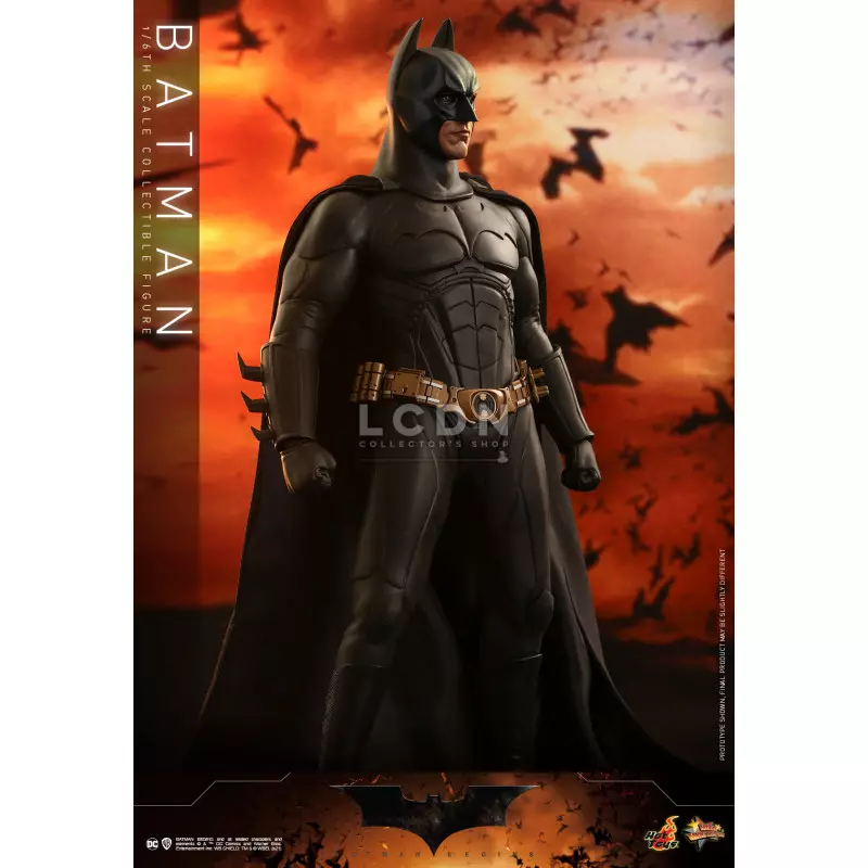 Hot Toys MMS595 Batman Begins Action Figurine 1/6 Batman [Exclusive] 32cm
