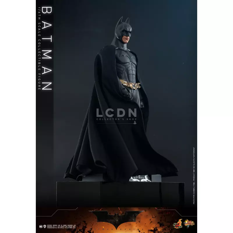 Hot Toys MMS595 Batman Begins Action Figurine 1/6 Batman [Exclusive] 32cm