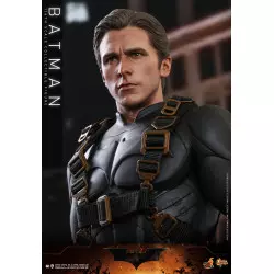 Hot Toys MMS595 Batman Begins Action Figurine 1/6 Batman [Exclusive] 32cm