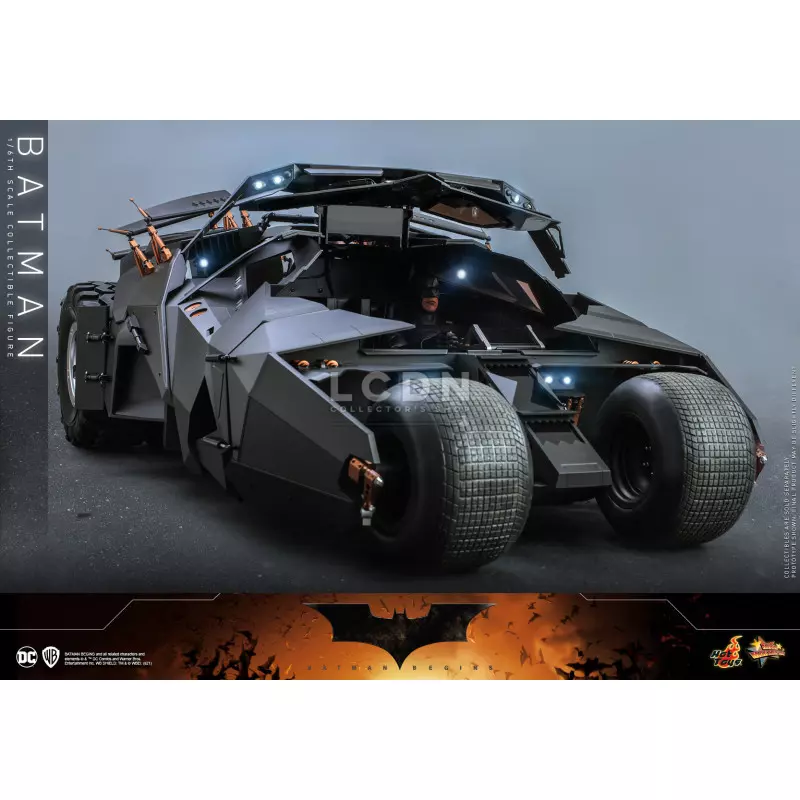 Hot Toys MMS595 Batman Begins Action Figurine 1/6 Batman [Exclusive] 32cm