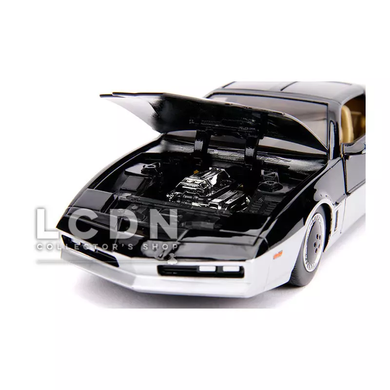 K2000 K.A.R.R. 1982 Pontiac Firebird Knight Rider KARR avec scanner jaune fonctionnant à l&#039;avant 31115 1/24