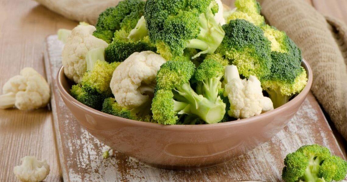 Broccoli and cauliflower curds in a bowl