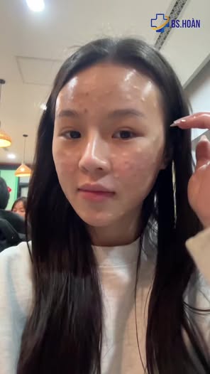 Bác Sĩ Lê Ngọc Hoàn