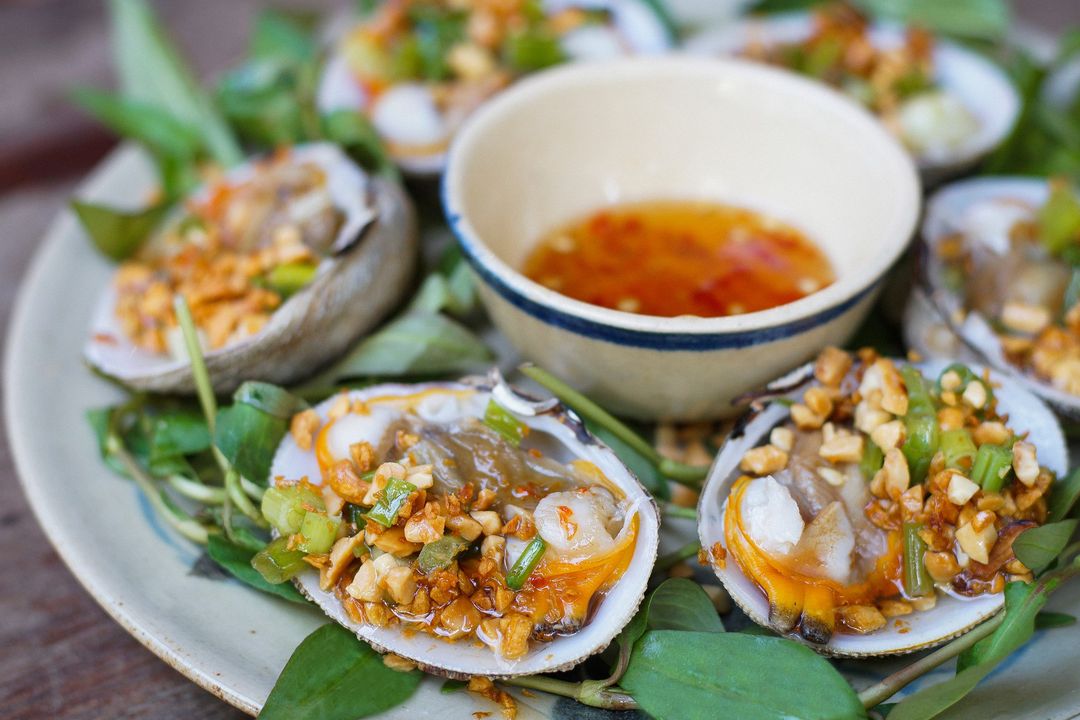 Ốc Chị Em