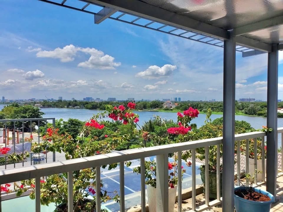 Nhà Nguyên Căn Cho Thuê TPHCM